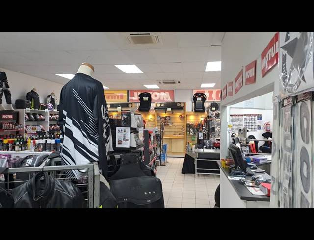 BUSINESS PROPERTY TO RENT IN NEWTON PARK